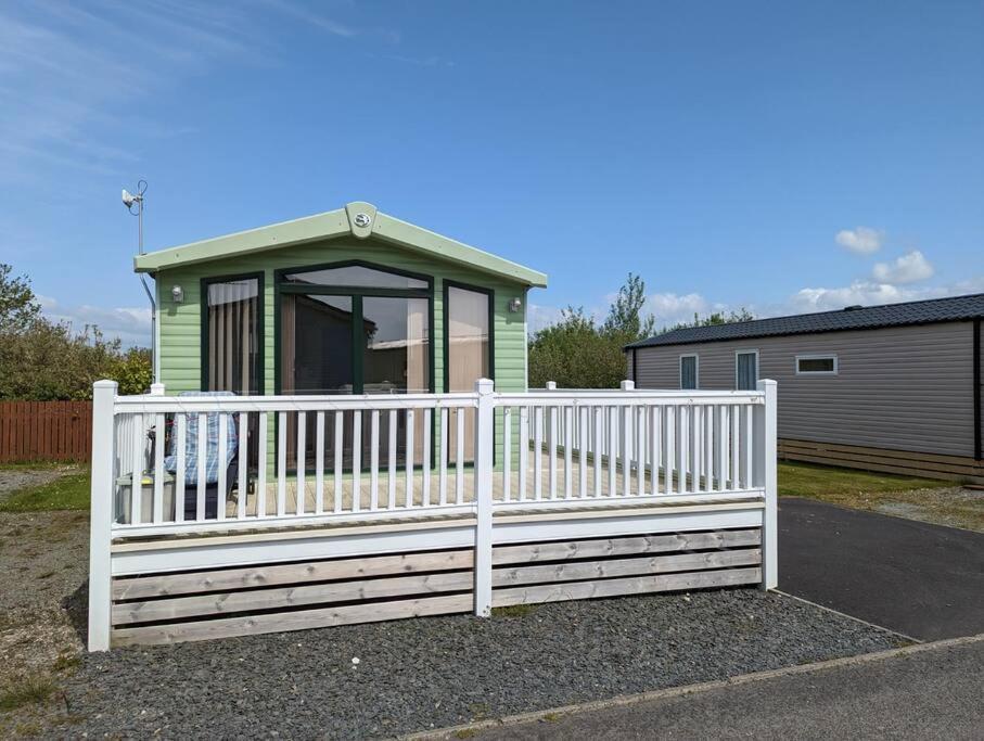 6 Berth Holiday Home On Ocean Edge Near Morecambe Heysham Exterior foto