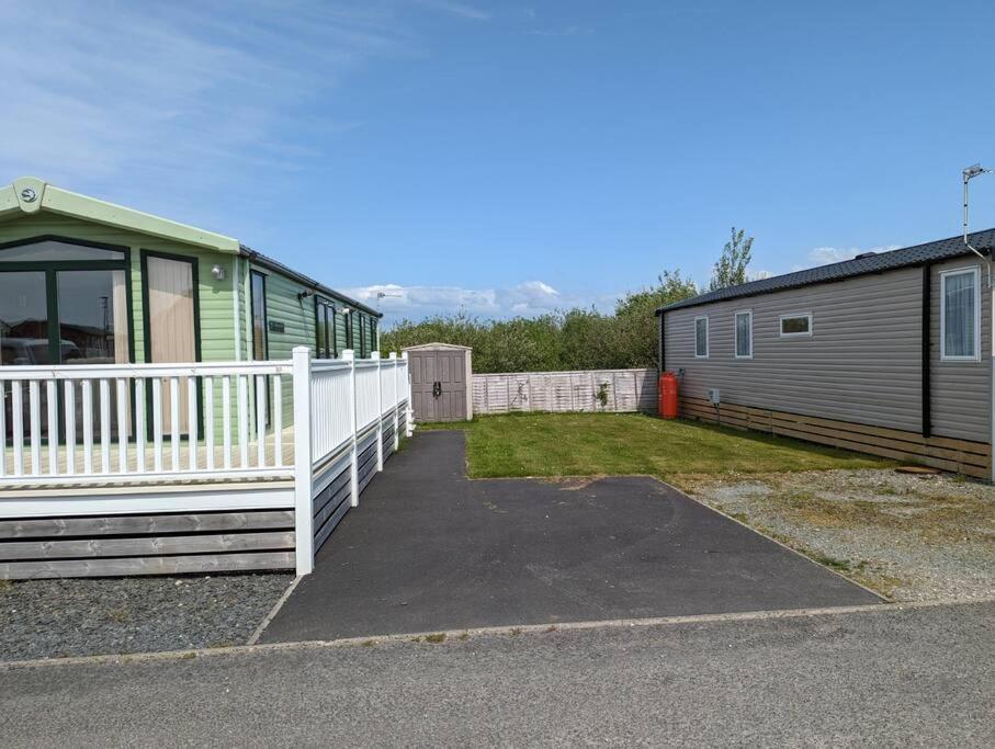 6 Berth Holiday Home On Ocean Edge Near Morecambe Heysham Exterior foto