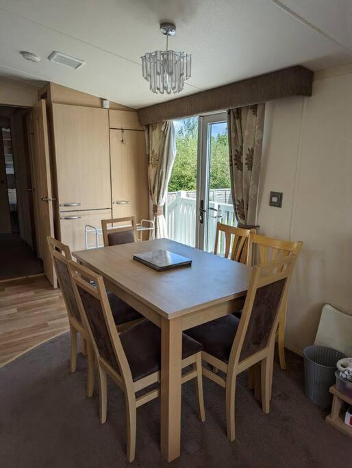 6 Berth Holiday Home On Ocean Edge Near Morecambe Heysham Exterior foto